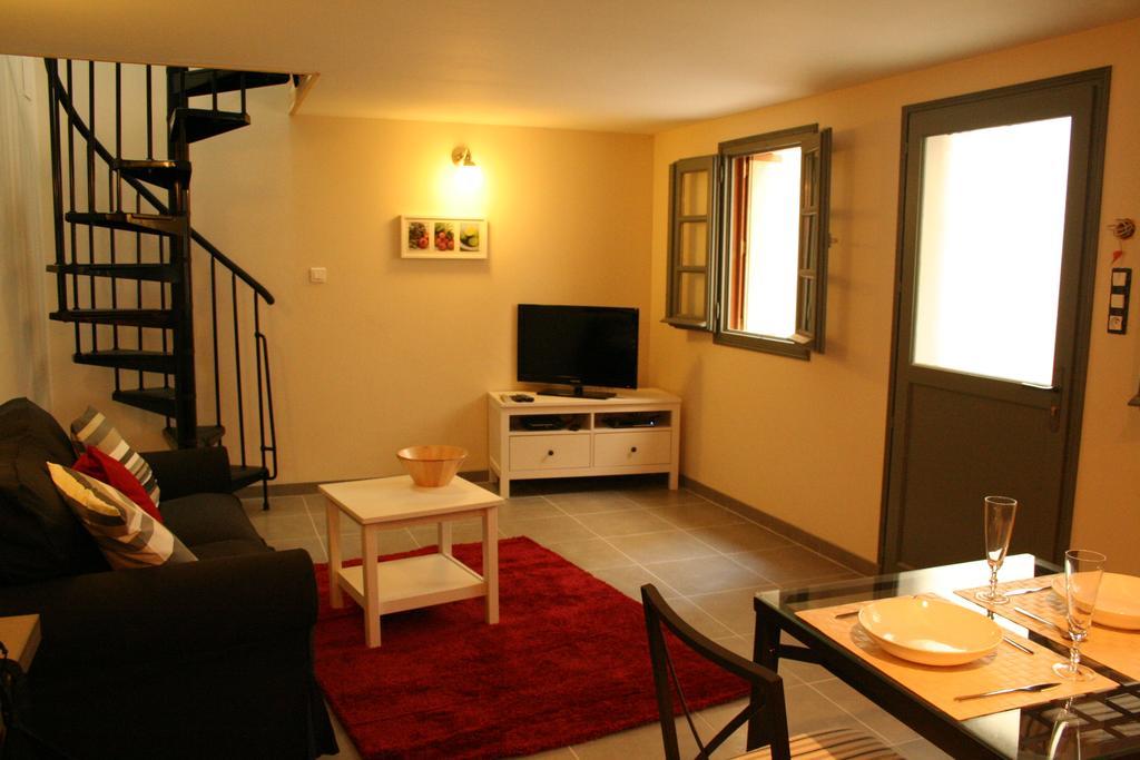Carcassonne Pont Vieux Apartments Bagian luar foto
